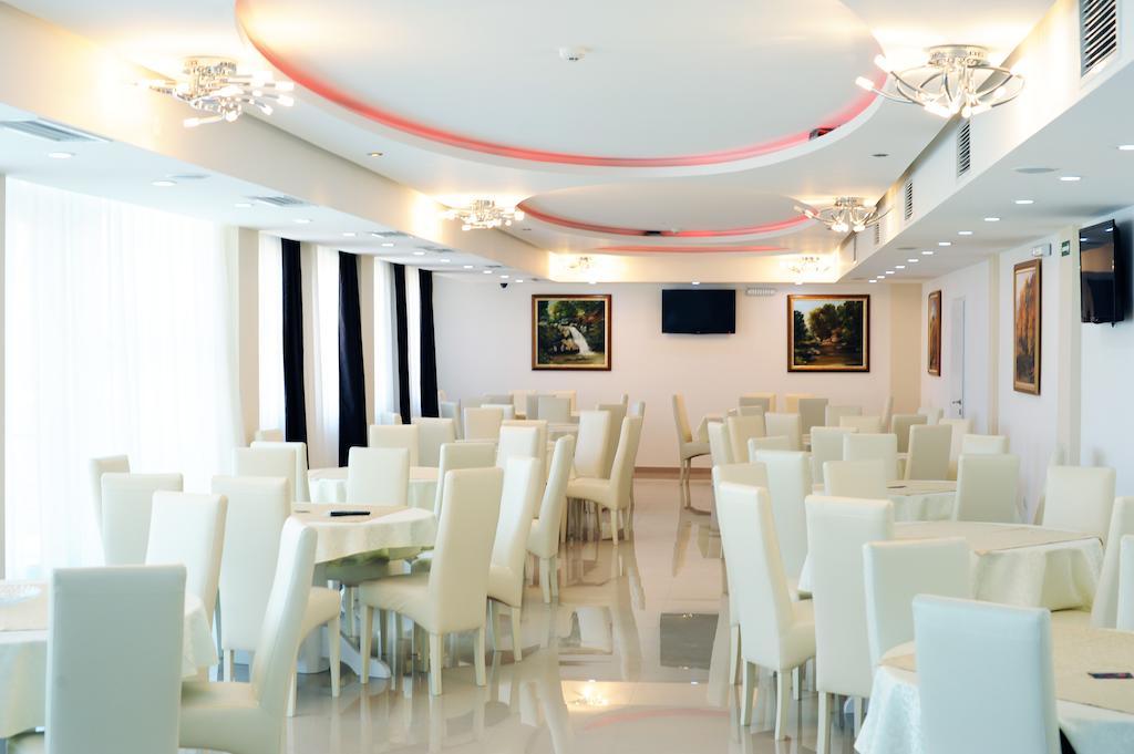 Garni Hotel Crystal Ice Ni Eksteriør bilde