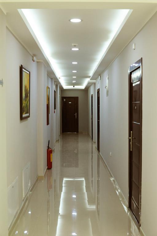 Garni Hotel Crystal Ice Ni Eksteriør bilde