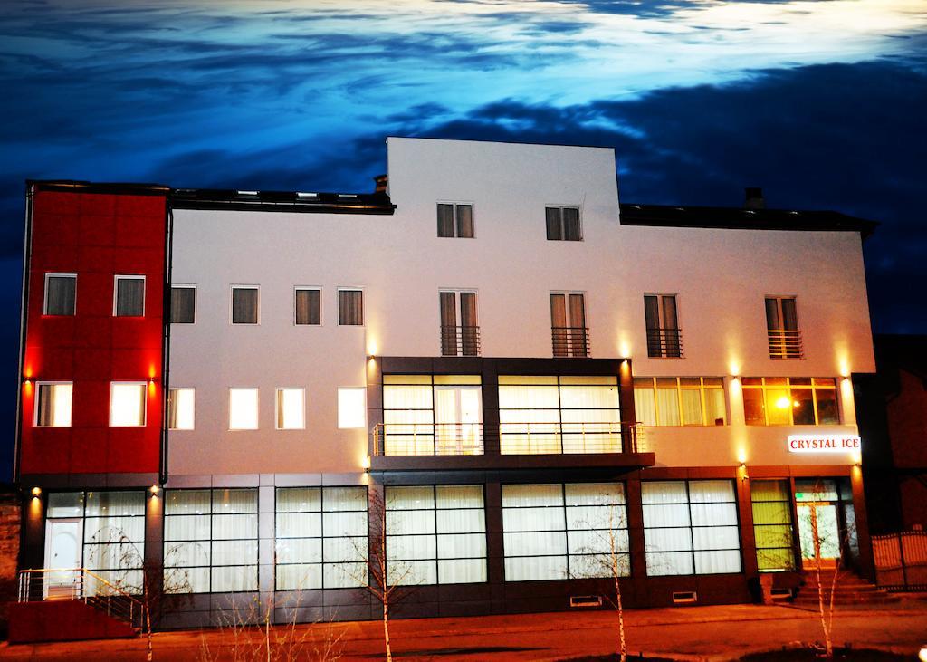 Garni Hotel Crystal Ice Ni Eksteriør bilde