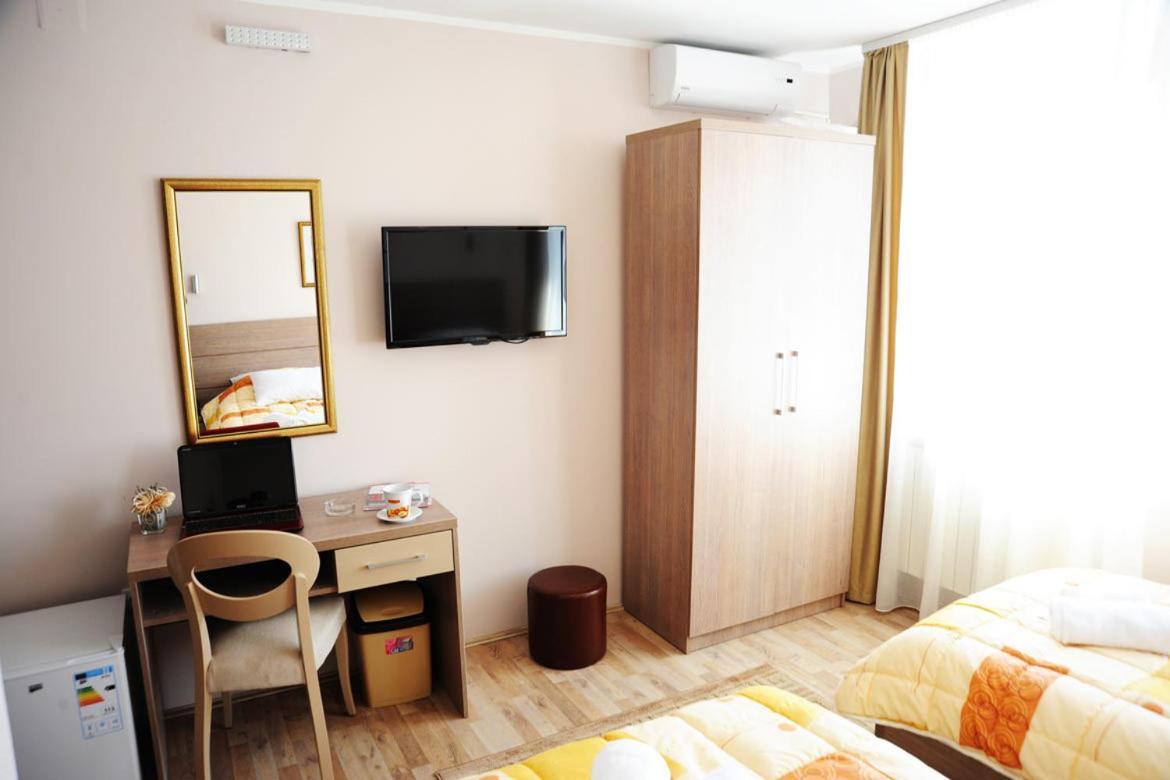 Garni Hotel Crystal Ice Ni Rom bilde